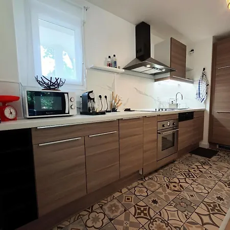 T3 Lanton- Cassy דירה *